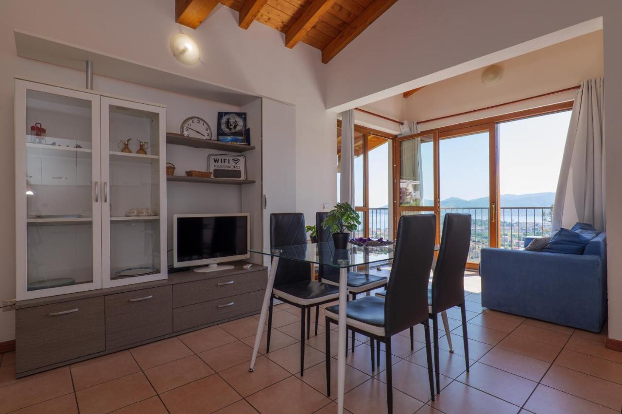 Panoramic'S Loft Lägenhet Verbania Exteriör bild