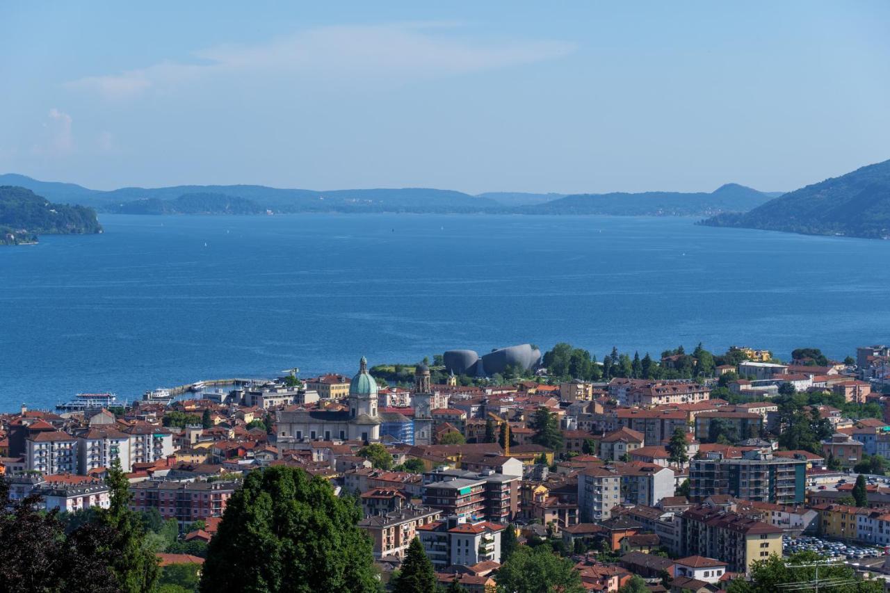 Panoramic'S Loft Lägenhet Verbania Exteriör bild